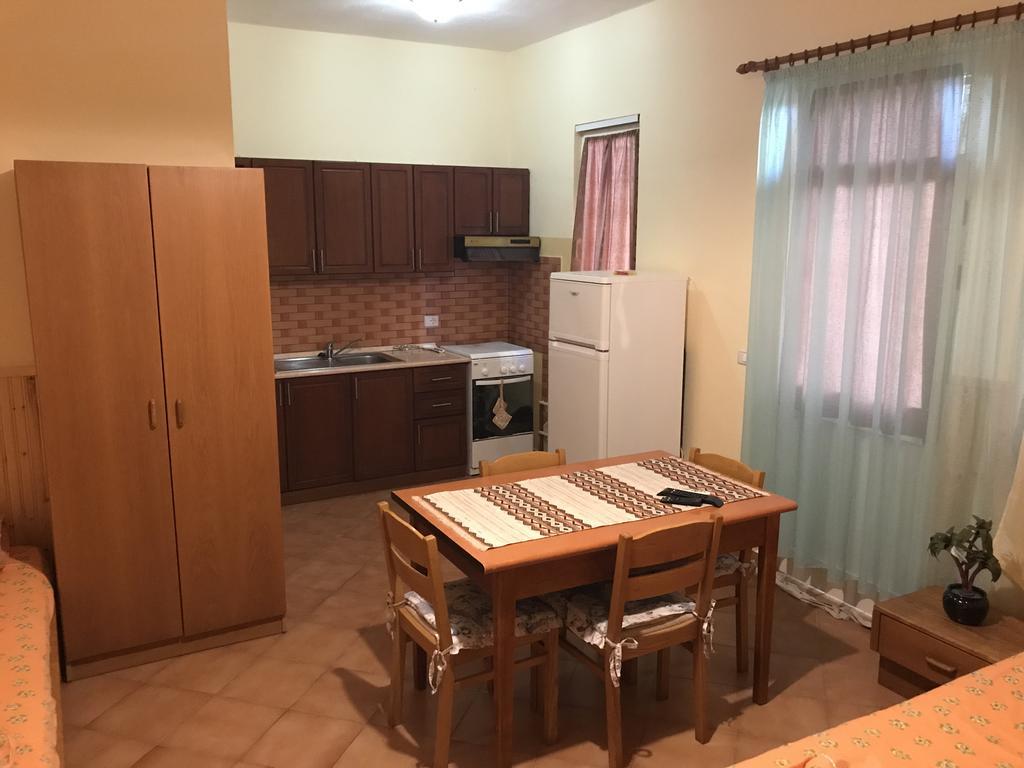 Guroal Holiday House Shengjin Exterior photo
